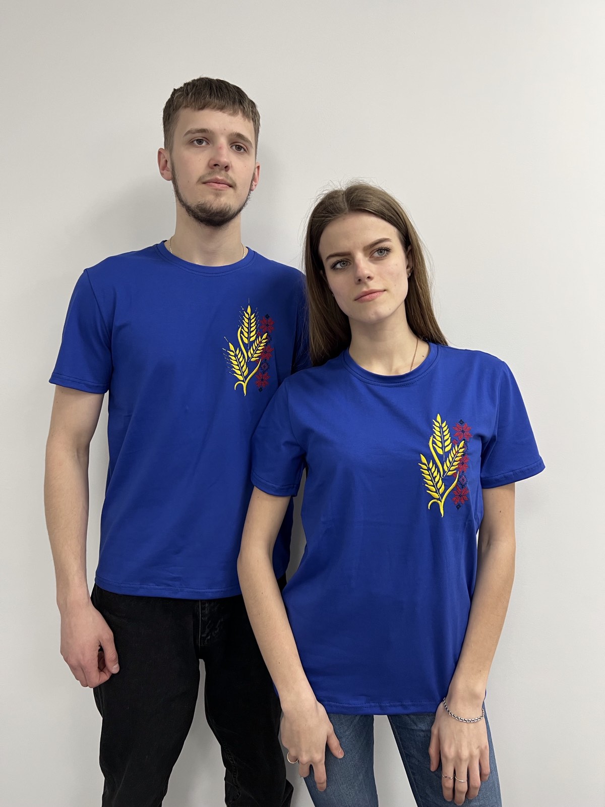 Футболка з вишивкою класична преміум S - XL